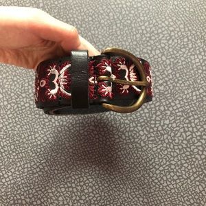 Lucky brand embroidered belt